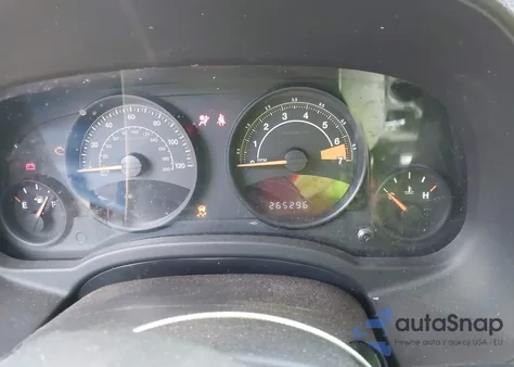 2017 Jeep Patriot Latitude 4X4 z USA, uszkodzony, nr VIN 1C4NJRFB5HD175350